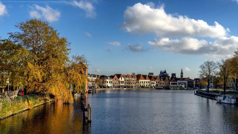 נהר שפארנה בהארלם (Haarlem) בהולנד